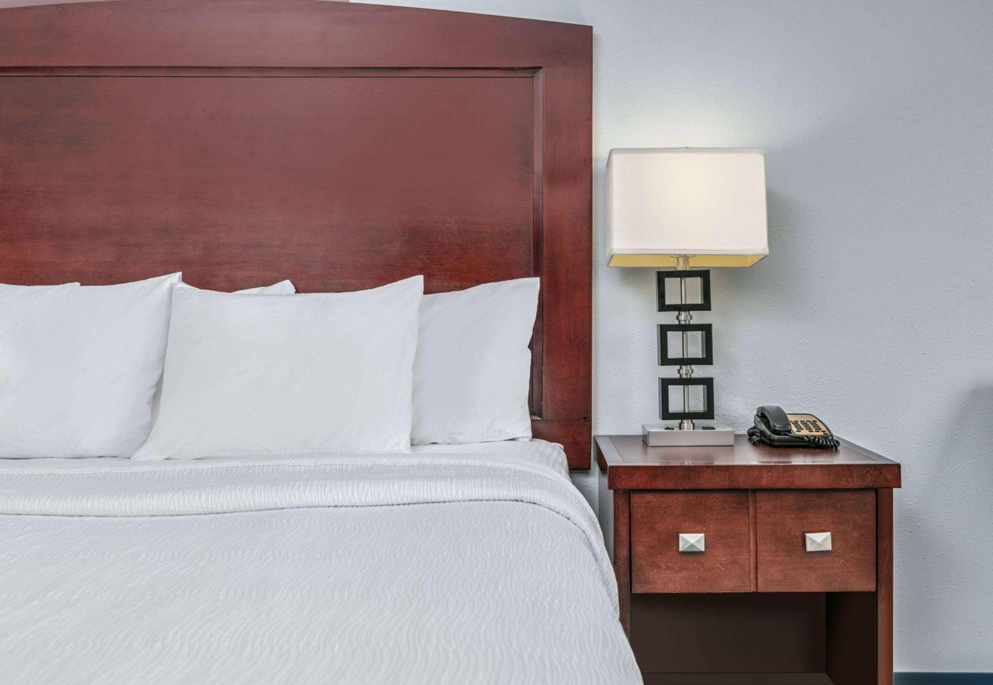 La Quinta By Wyndham Fort Worth Ne Mall Хърст Екстериор снимка